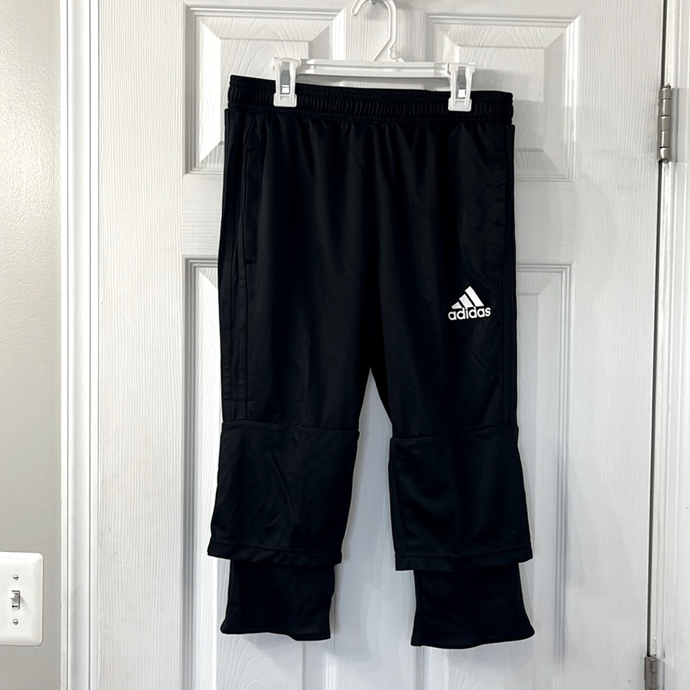 Boys Adidas 3/4 Training Pants size Large